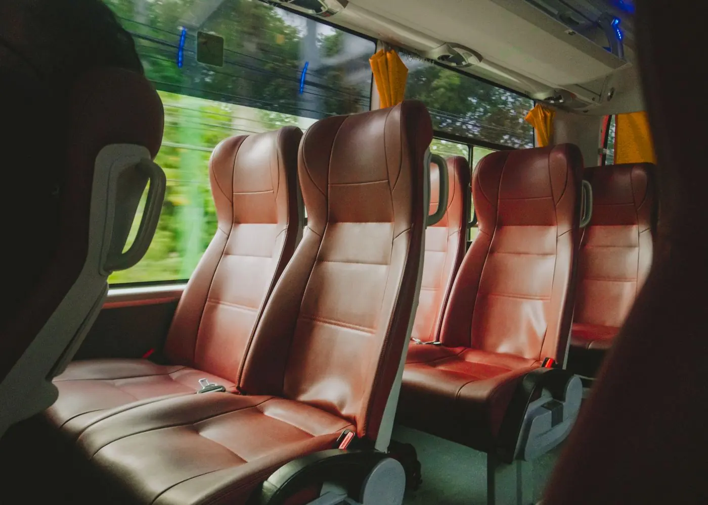 Large Crew Coach (up to 53 seats)